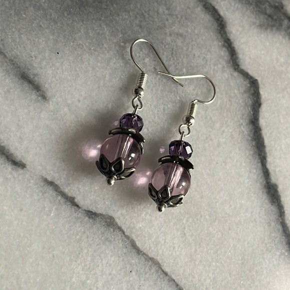 ❤️FREE glass bead earrings lavender purple multifaceted silver lotus flower - Picture 5 of 7